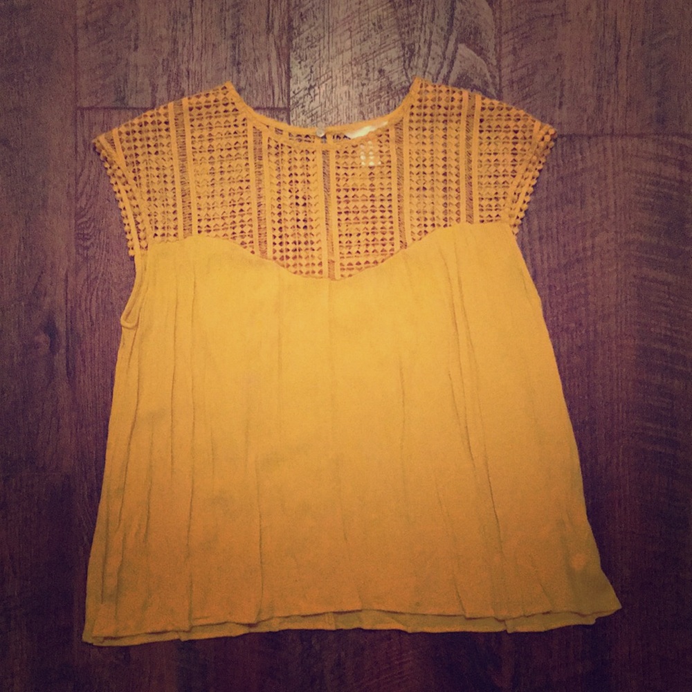 H & M mustard yellow cap sleeve top